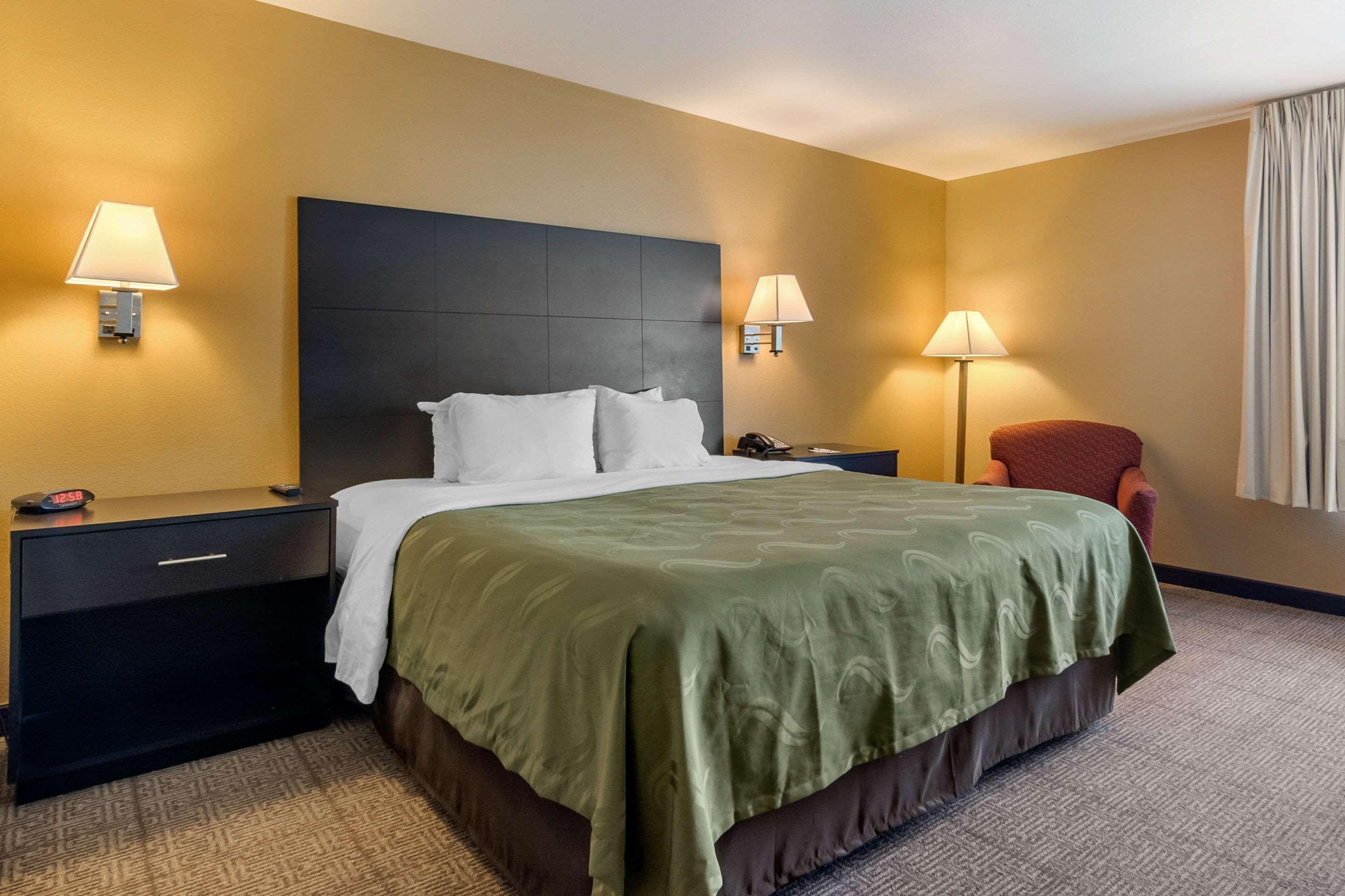 Quality & Kansas Lenexa