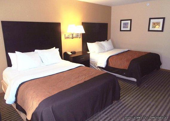 Hotel Quality & Kansas Lenexa