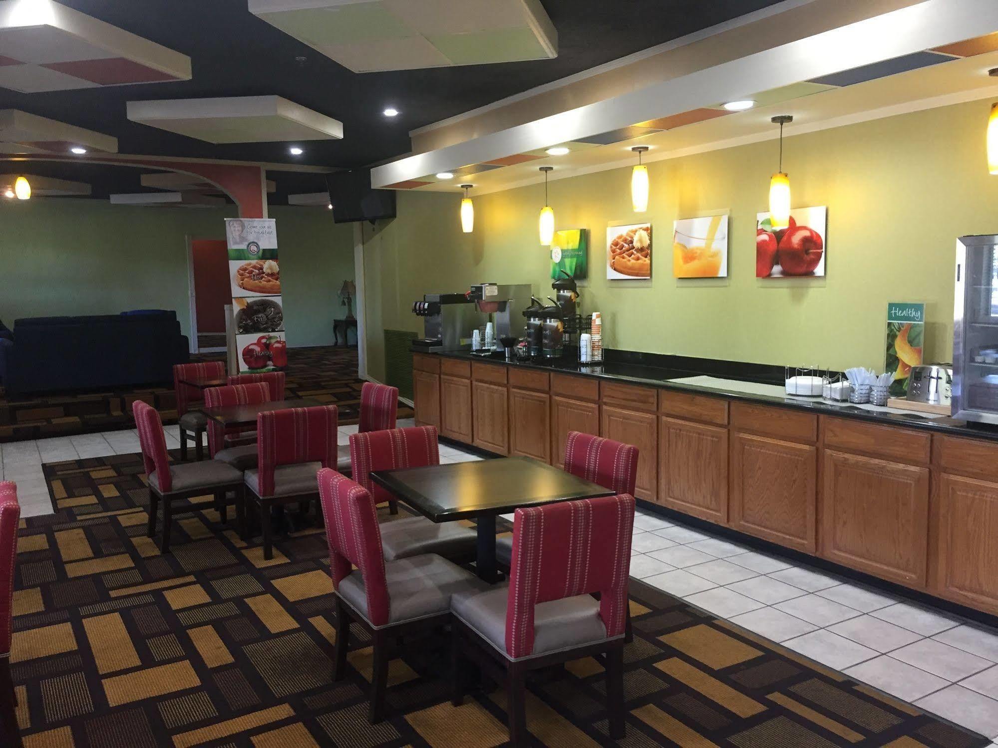 Quality & Kansas Hotel 2*